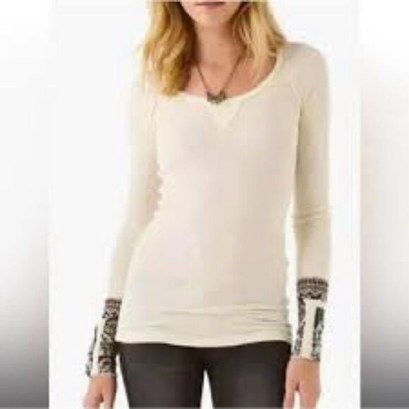 We The Free Waffle Knit Hyperactive Thermal Cuff Size M - Picture 2 of 8